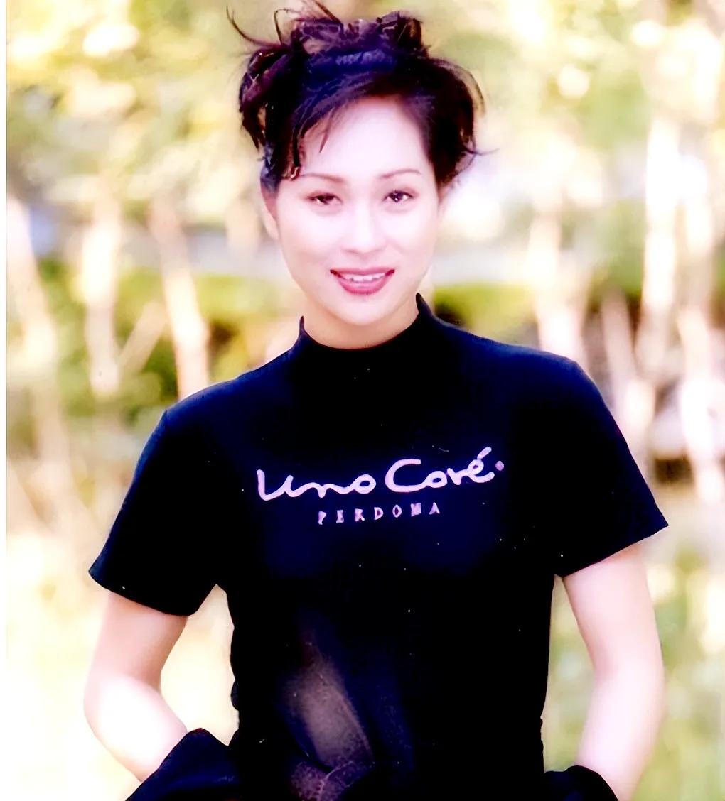 演员傅丽云:嫁给三婚的陈国军,不羡慕刘晓庆,有自己的小幸福