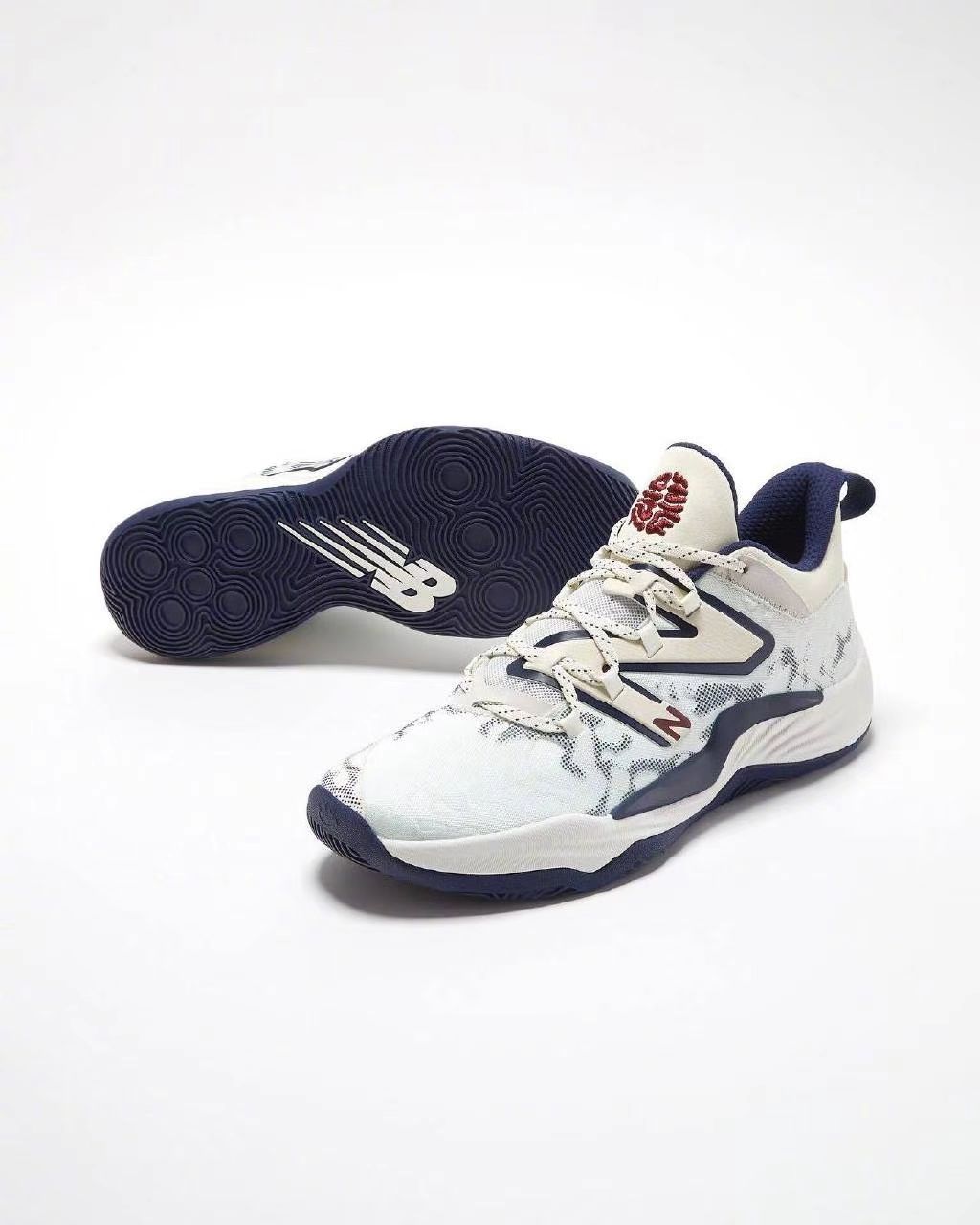 三球签名鞋新配色太骚气,crazy1紫色有点帅,curry10双配色来袭