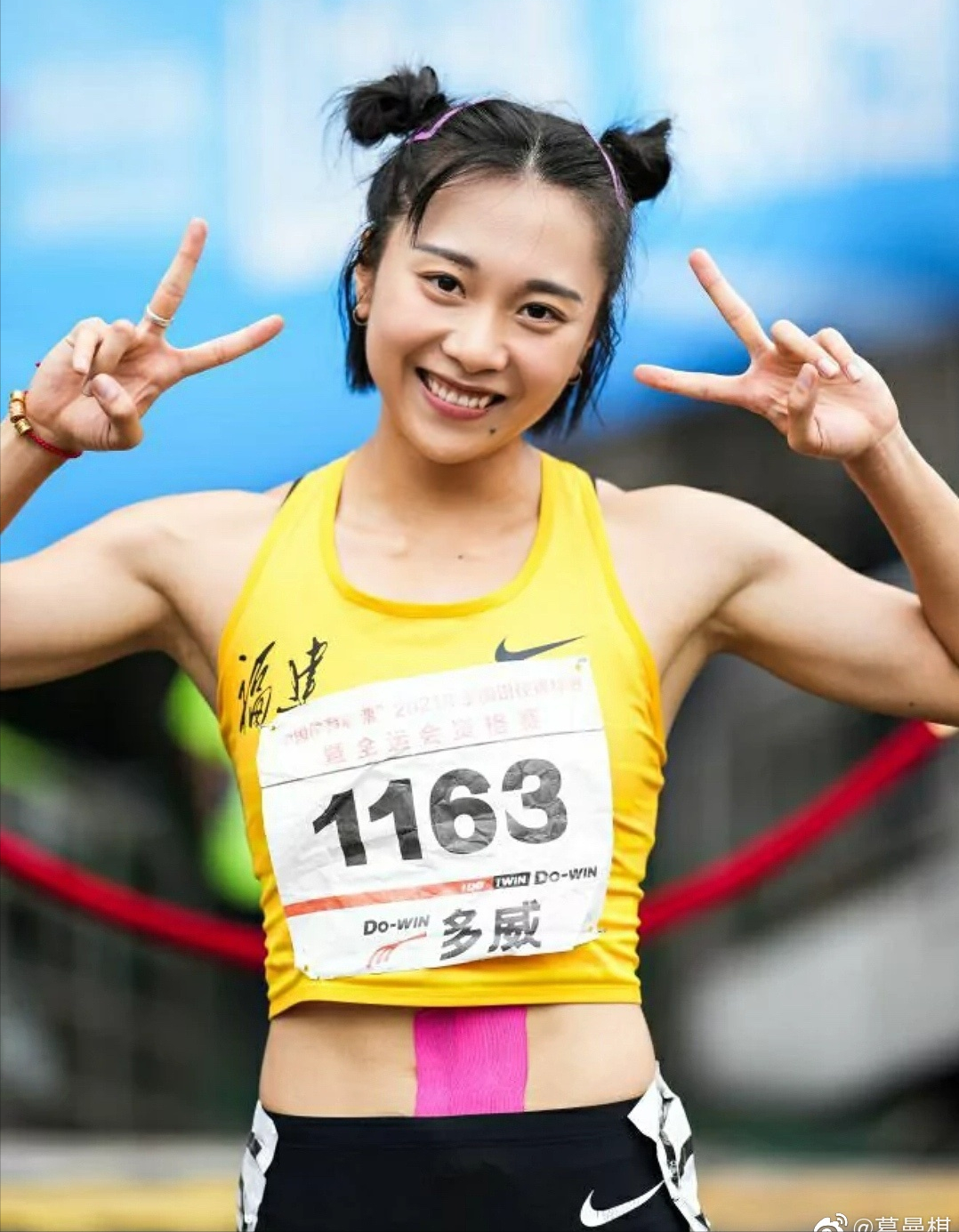 全运会女子100米决赛夺冠,田径女神葛曼棋的成长之路