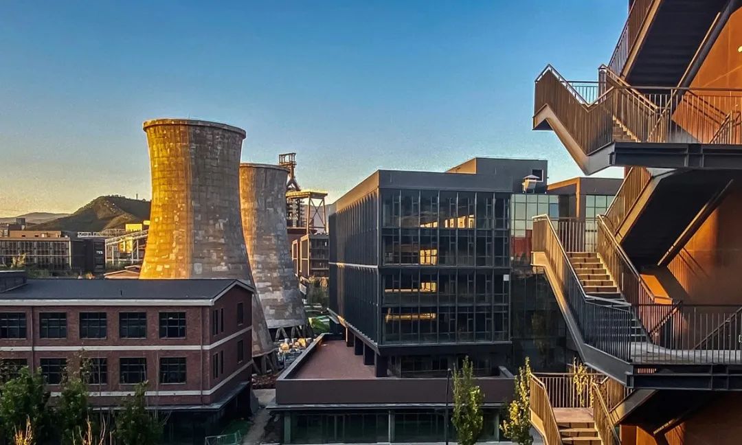 老建筑新功能,石景山首钢园六工汇探索综合体项目引领城市更新