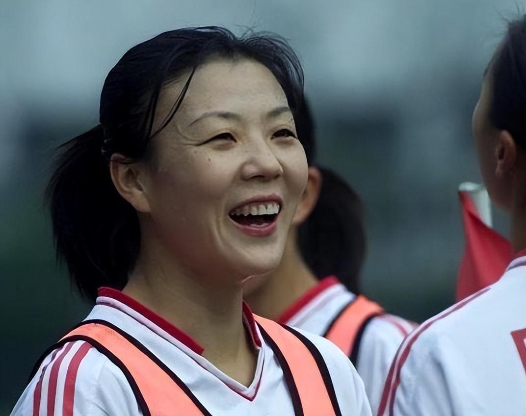 2018年,前女足国脚张欧影病逝美国:临终前丈夫为其换上7号球衣