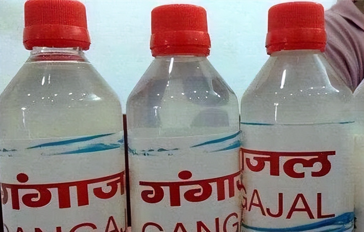 印度恒河水制成"矿泉水"销售,仅三个月能采集,灌装出口抢着买