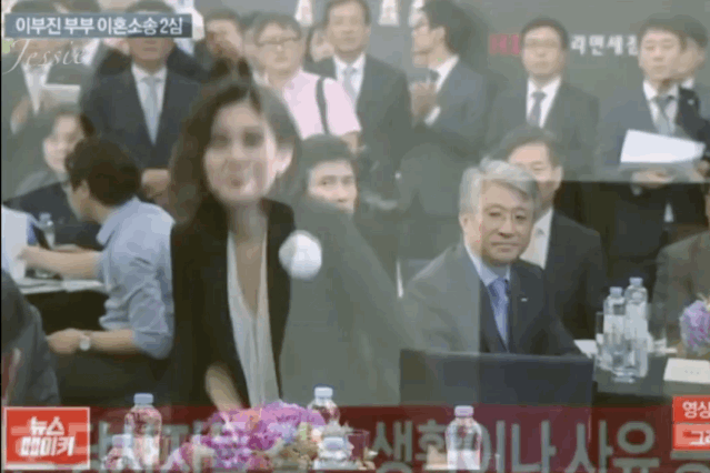 三星大公主李富真,以绝食要挟下嫁保安,51岁也能穿出优雅知性范