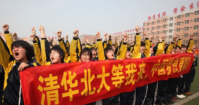 衡水中学团委书记"骚扰"多名女同学,被告发揭开罪行,令人愤怒!