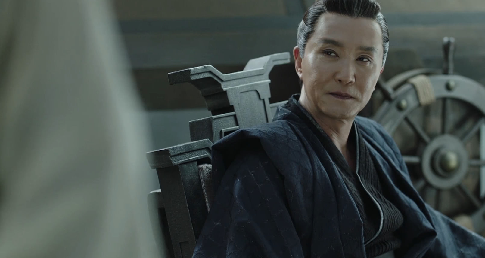 庆余年:难怪范闲决定杀生父庆帝,你看陈萍萍死前受了啥酷刑?