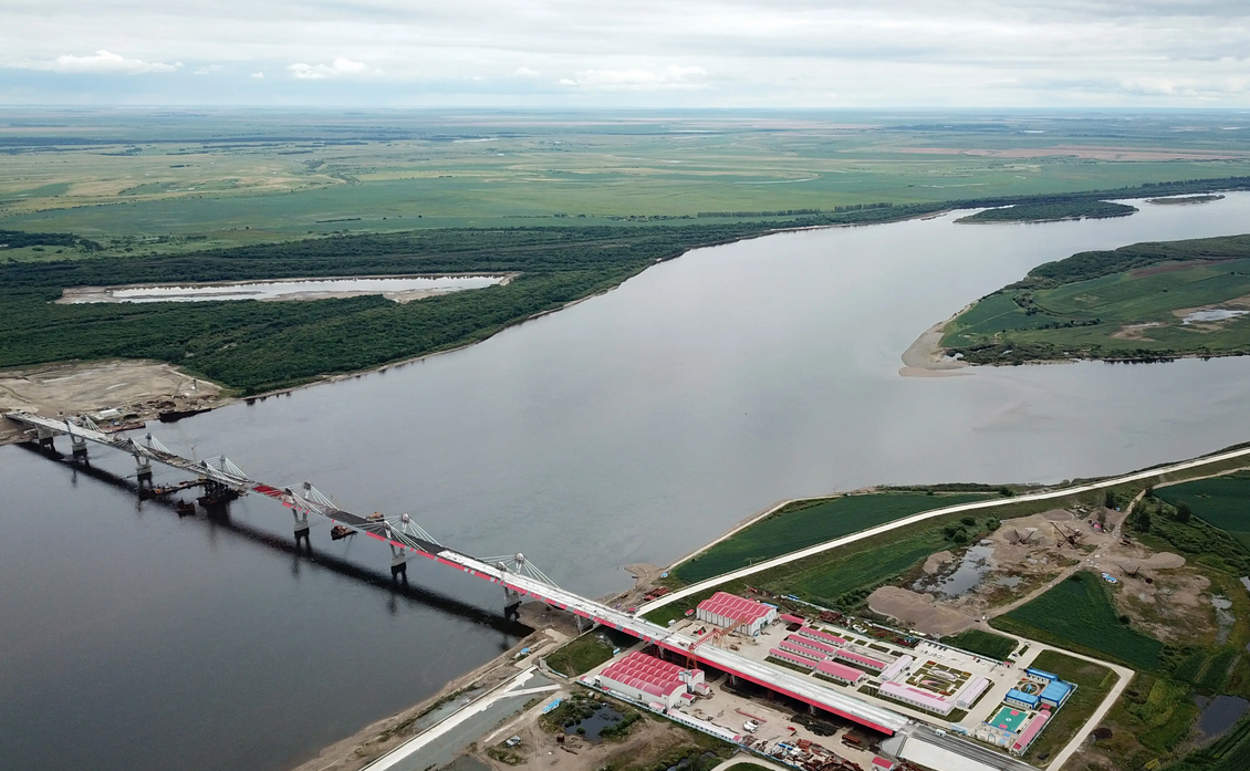 中俄第一座阿穆尔河跨界大桥即将完工,俄副总理:我们会转向东方