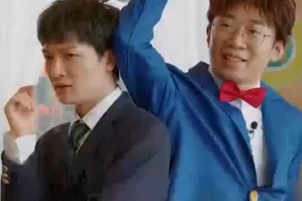 贾玲cos灰原哀,这是几十年后发福的状态?把我女神还给我