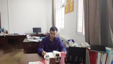【文明榜样】吴小龙:亦师亦友育桃李