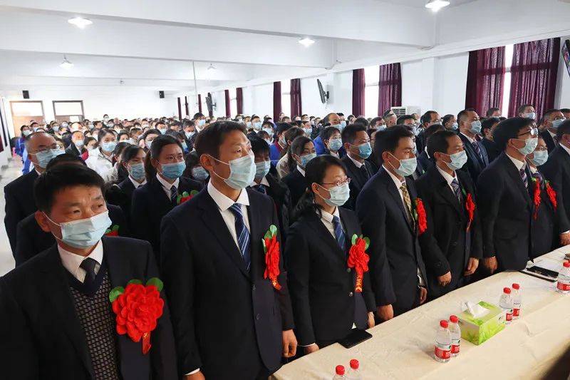 北京总部分会场荆门总部主会场集团董事长杨才学出席会议并作重要讲话