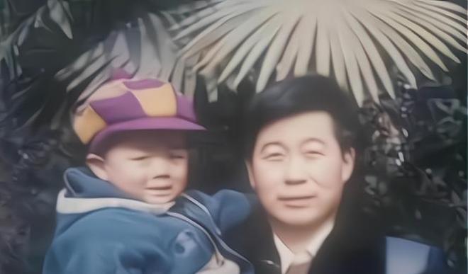 错换事件:看郭威和姚策儿时照片,一眼看出谁是亲生的!