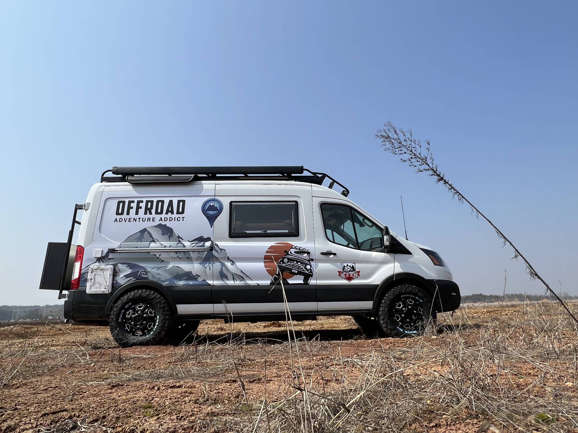 旅美速腾美国福特350srw路航者四驱房车