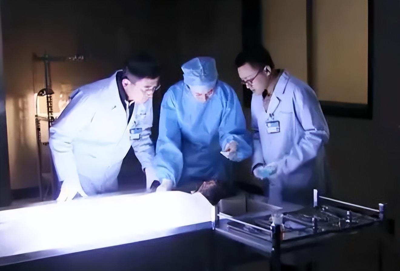 按理说,法院几次驳回上诉,判定姜俊武无罪的话,那说明这个暗自跟