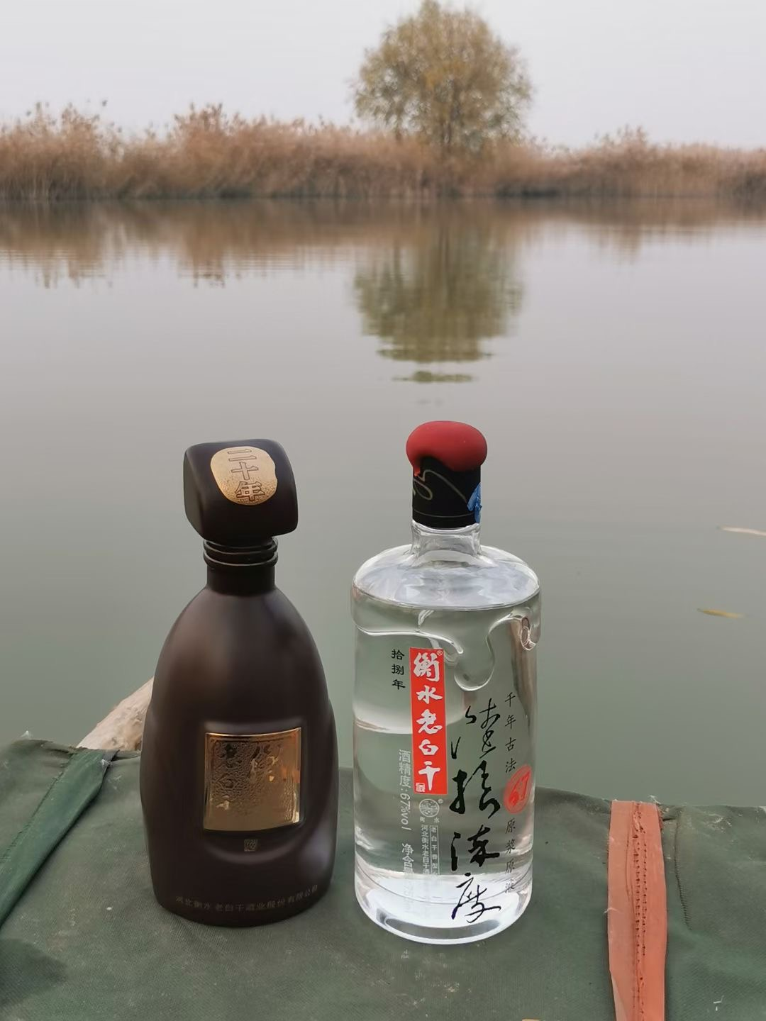 衡水老白干原浆原液18年,67度(右)