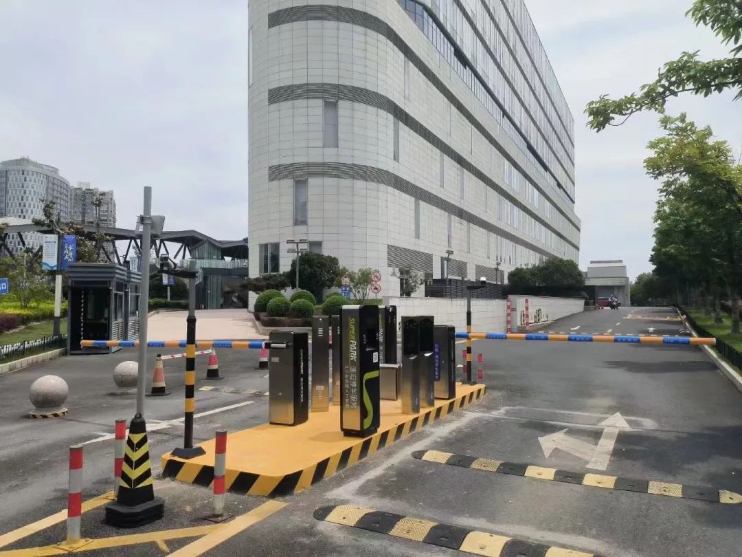 科拓停车系统入驻上海近铁城市广场,为停车难题解压
