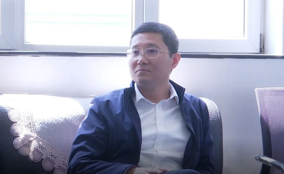 【时政要闻】唐山市副市长曹全民到经安中学调研