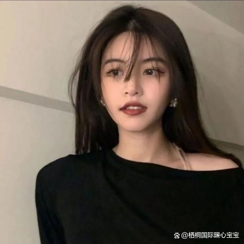 唇膏涂眉毛(唇膏涂在嘴上辣辣的) 唇膏涂眉毛(唇膏涂在嘴上辣辣的)