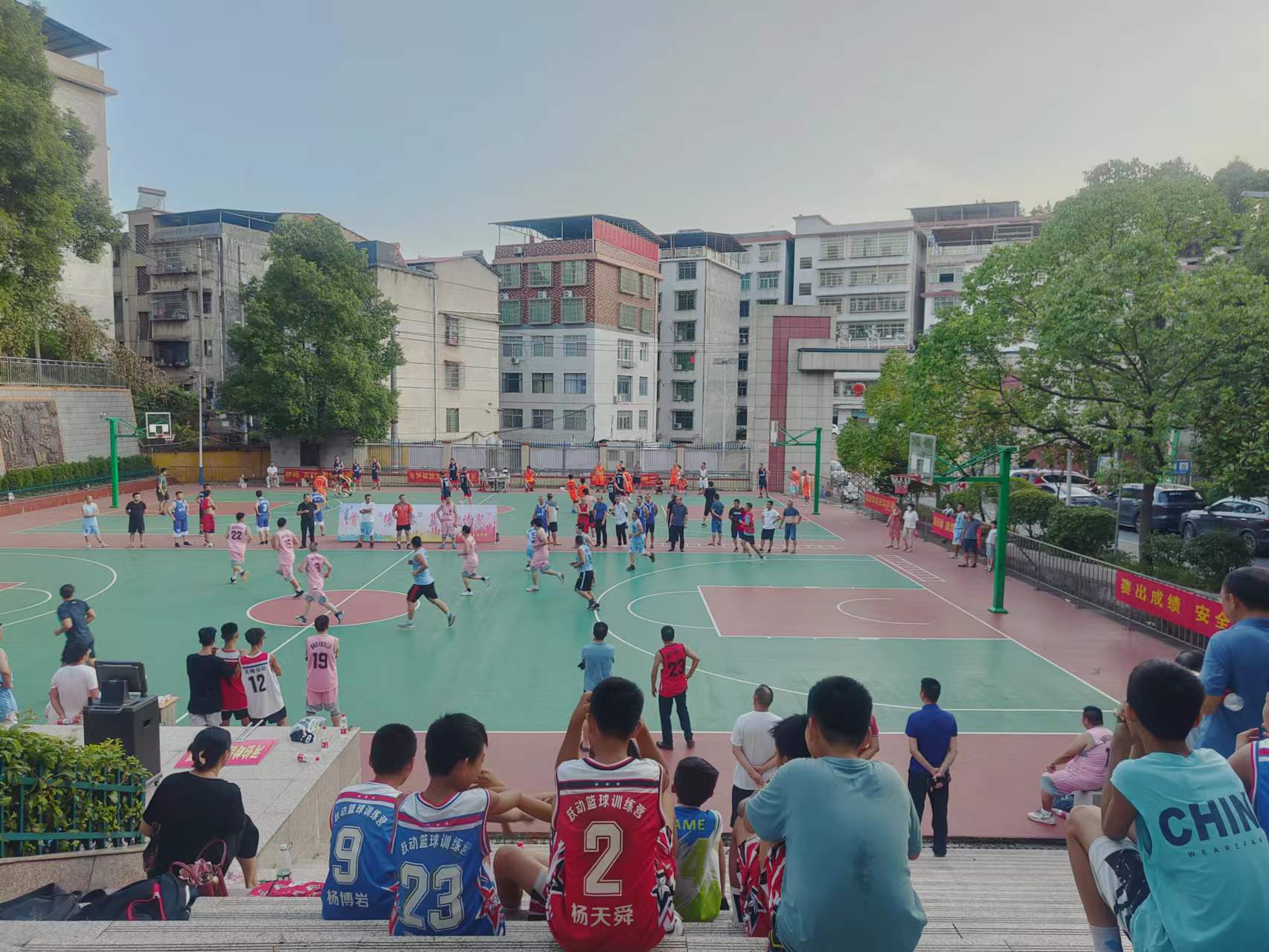 邵阳县塘渡口中学举办首届塘中杯篮球邀请赛