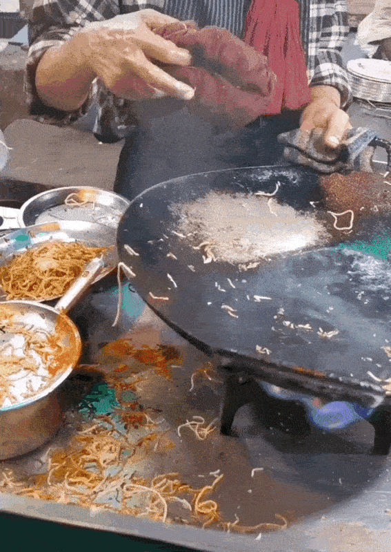 这很难评▽最后当然要拿"印度飞饼"震个场子这也是印度人自信的表现▽