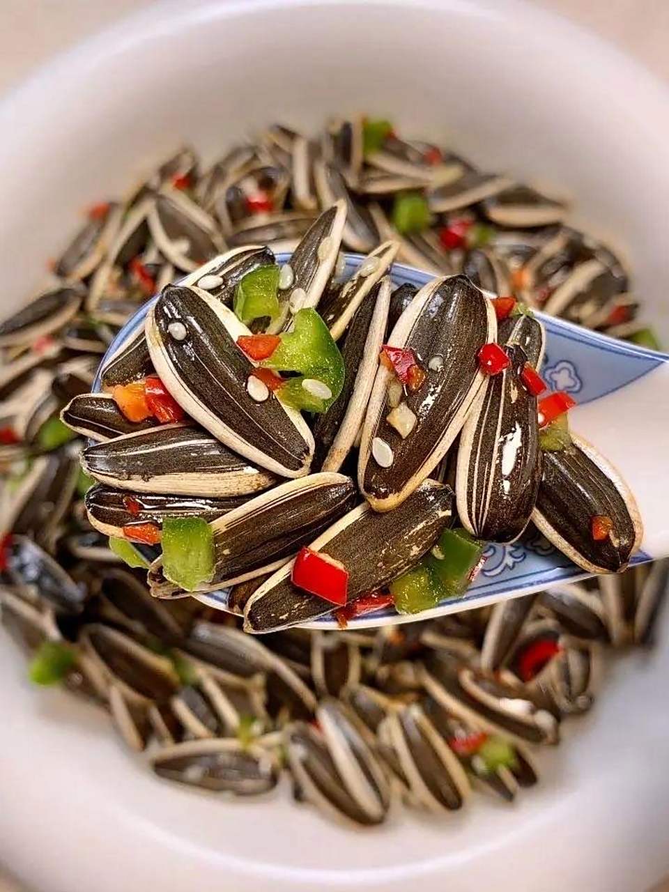 这不比嗦丢强?同样是硬菜,这还可以吃呢#搞笑