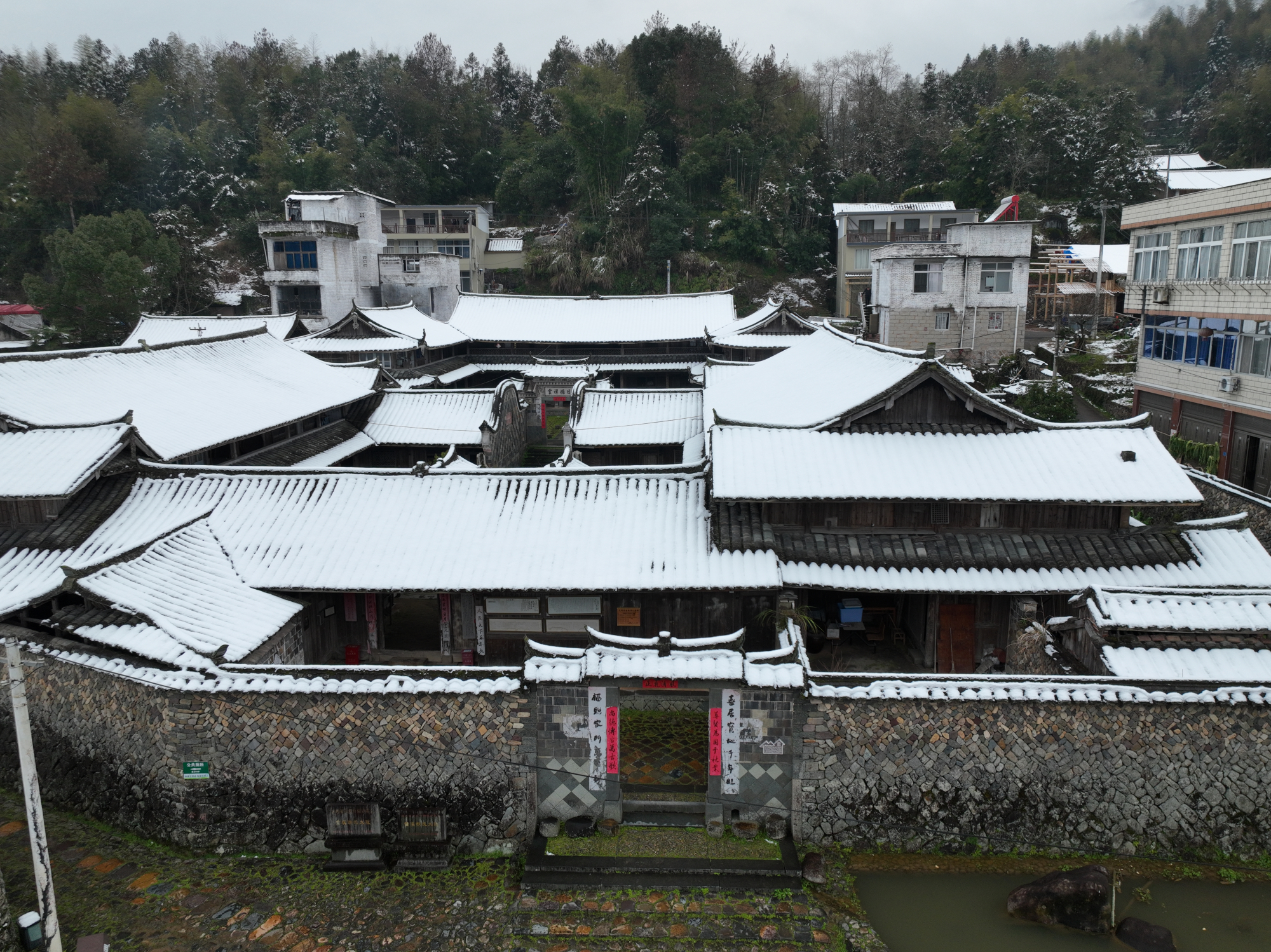 中国廊桥之乡泰顺,雪中的国保廊桥好美,我记录了七条,雪就停了