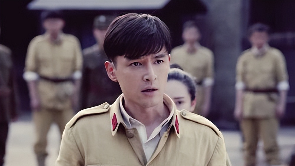 军校的生活乏味而又沉闷,明台很快就感觉到了疲倦和