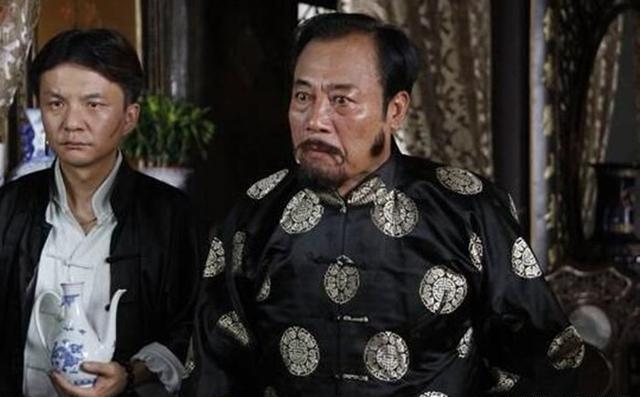 巨匪周文山有6房老婆,第7房强娶过继女儿,周匪死后被剁成肉泥