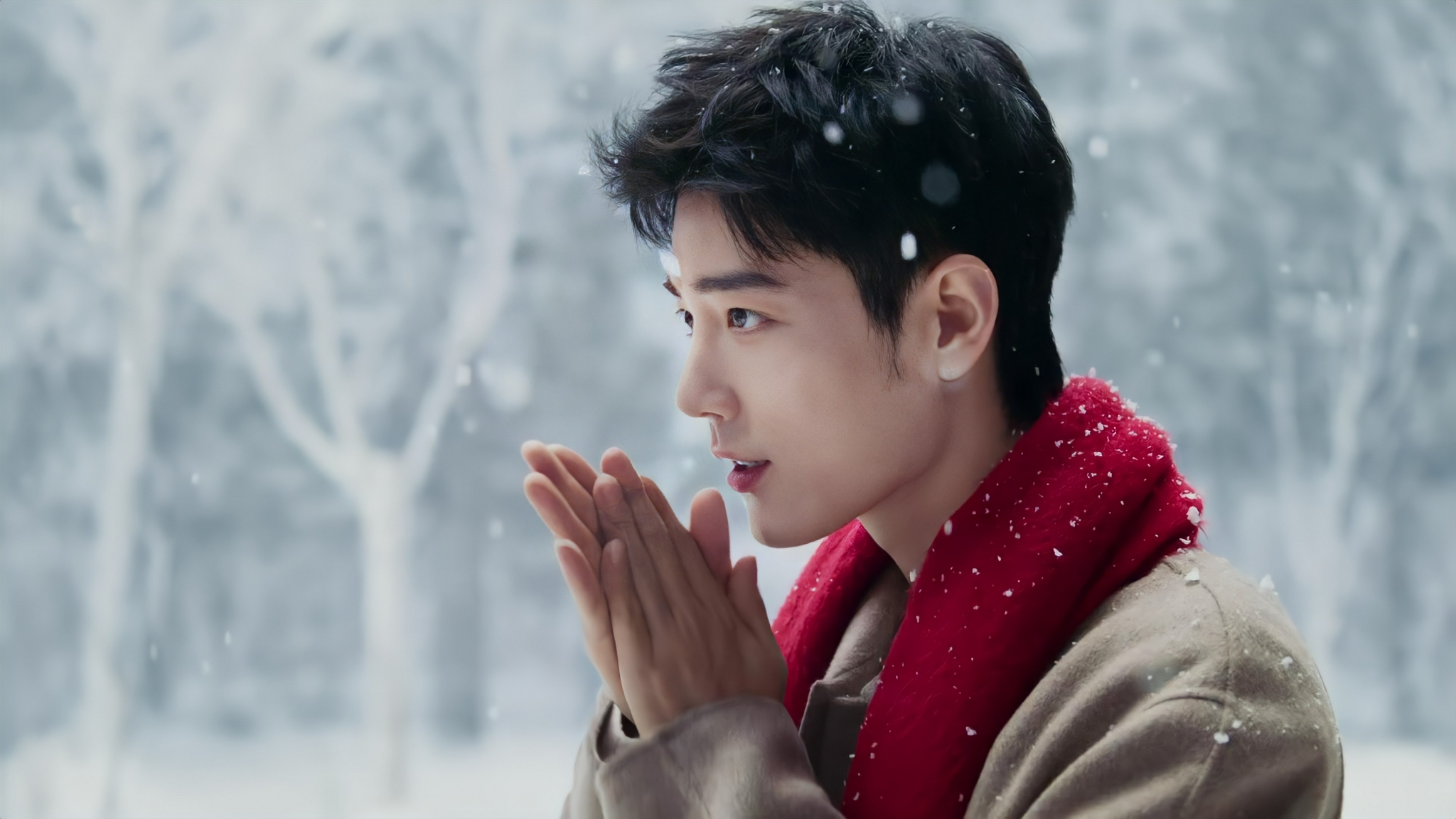 肖战《罗马假日》vlog大揭秘:电影质感完美呈现,品味与灵魂并存