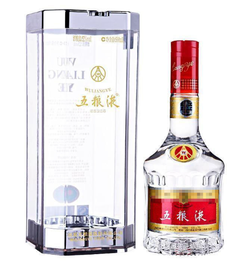 请人吃饭,这三种酒千万别拿出来招待客人,掉价不说,酒质还不好