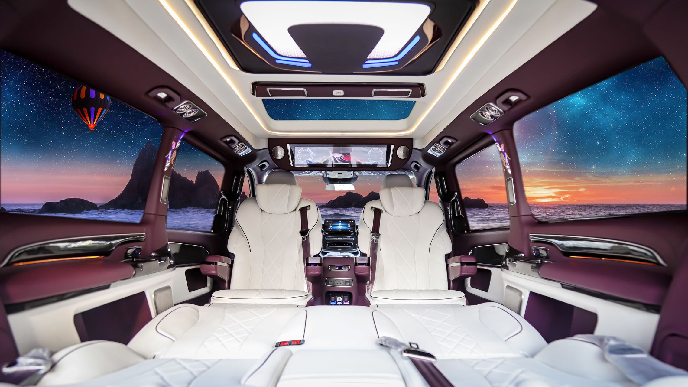八十多开回家的奔驰v级小高顶七座商务车,执政官包围紫罗兰内饰