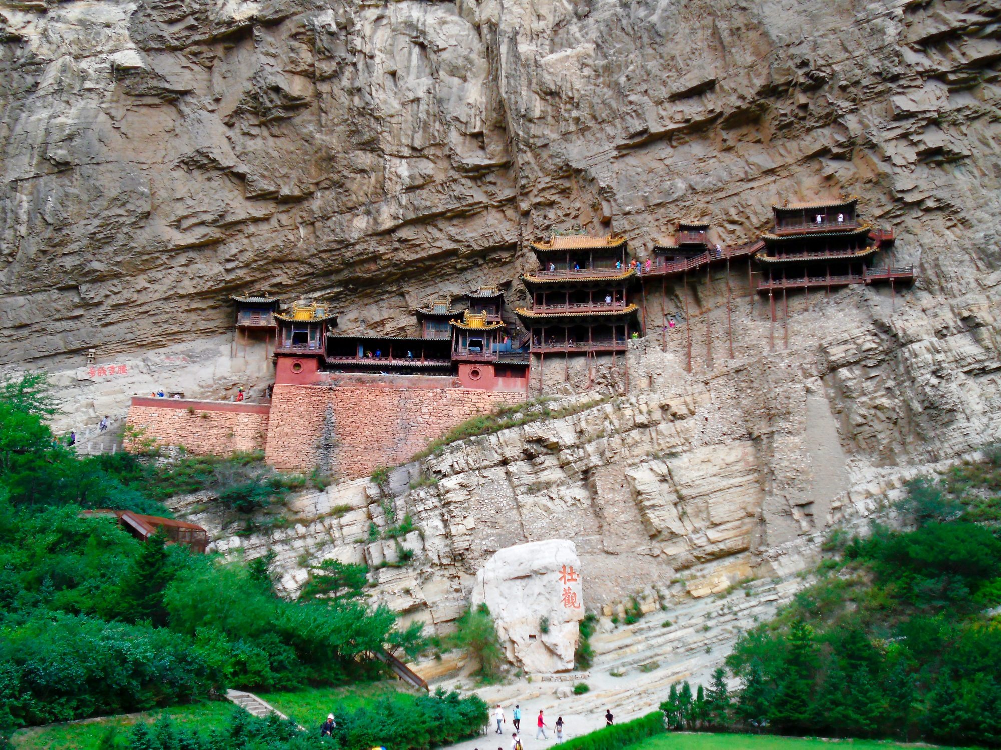 恒山悬空寺:中国仅存的佛,道,儒三教合一的独特寺庙