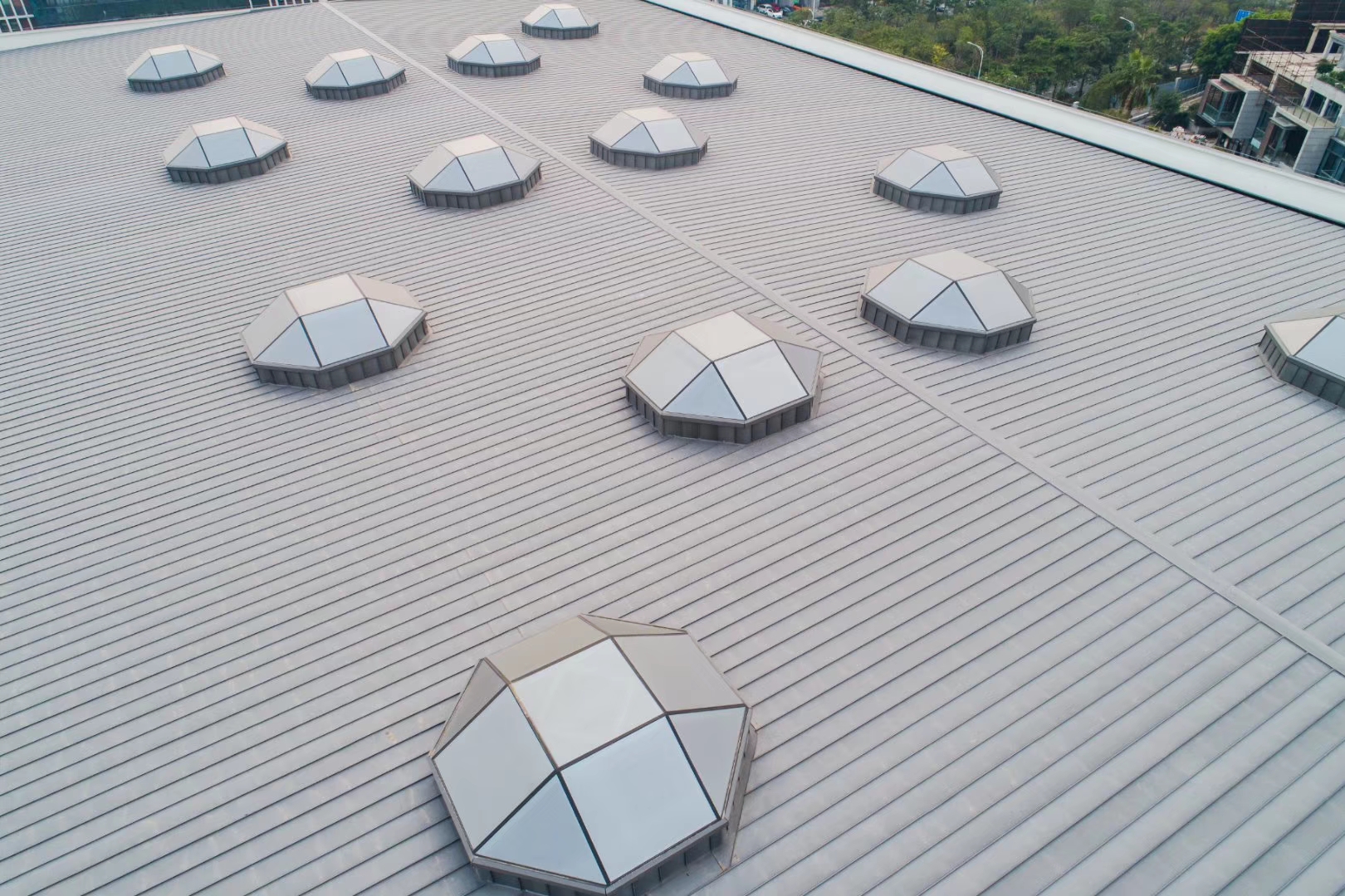 钛锌板屋面实际应用案例