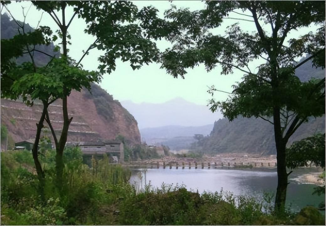 10月底,日寇第37师团(师团长长野祐一郎)227联队(联队长河合自一)作为