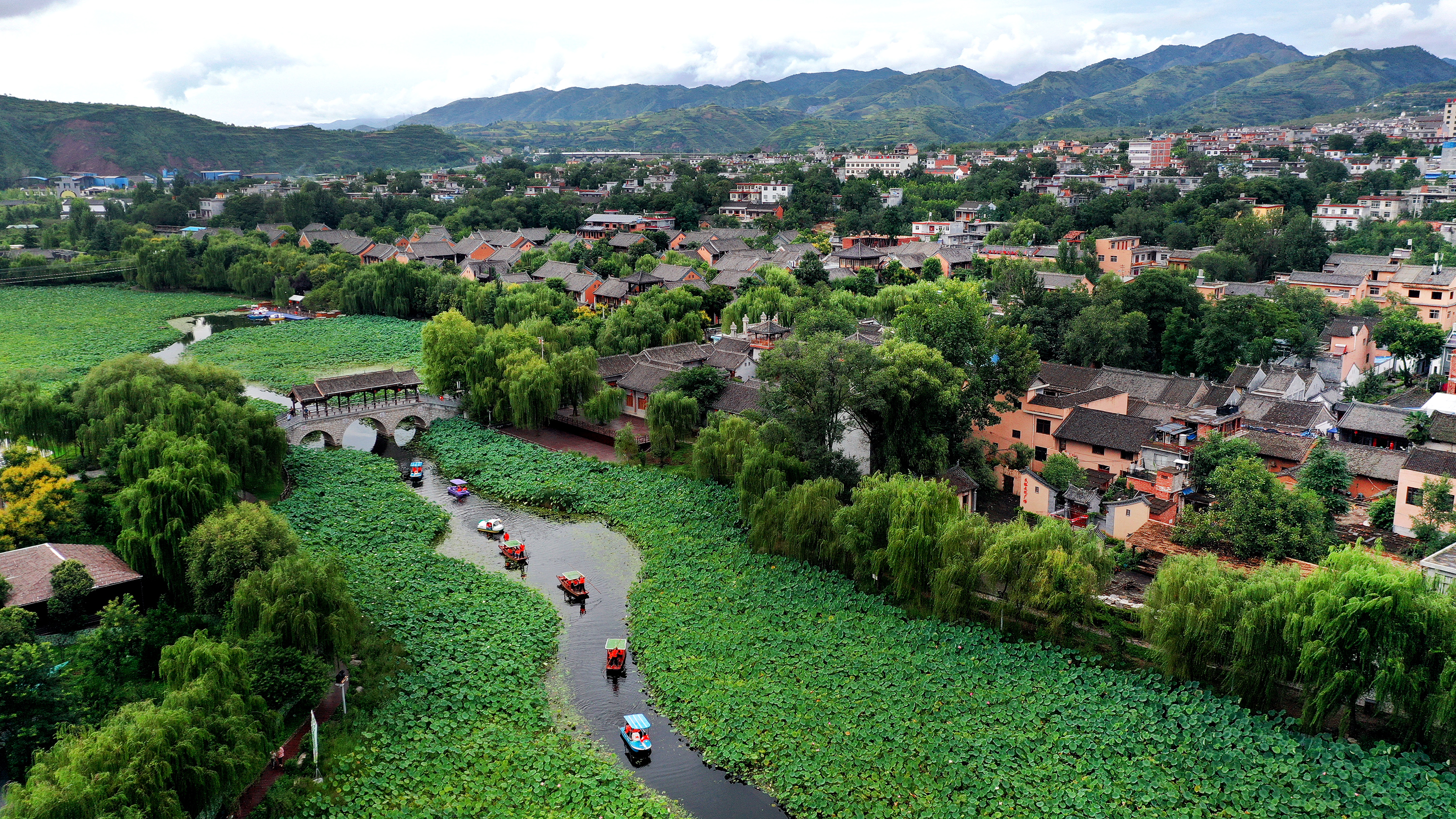 棣花古镇:构建秦岭深处的康养小镇(1)