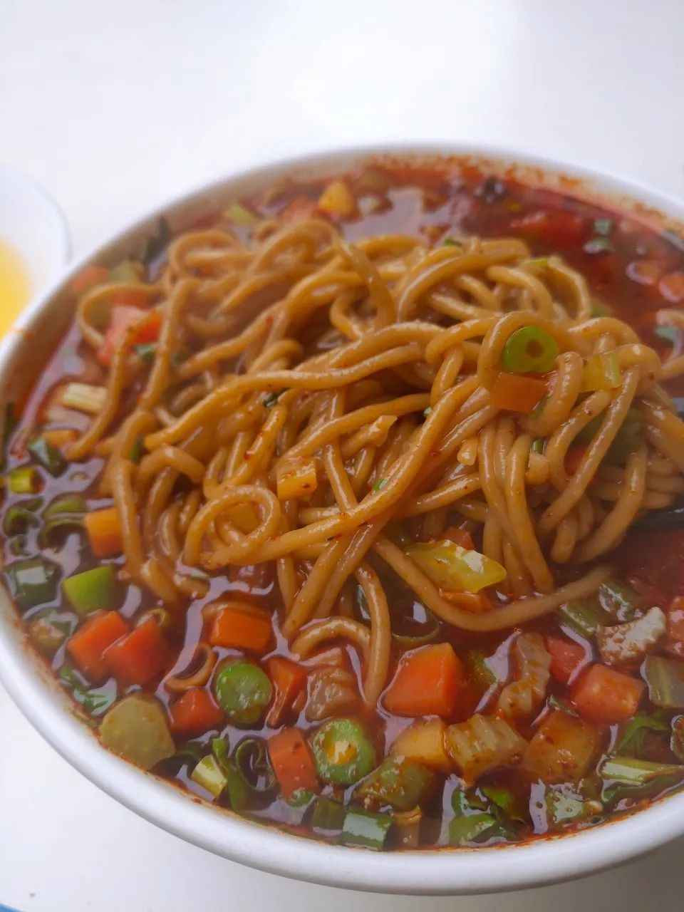 还有那只有在宝鸡, 才能吃到的家乡味: 薄筋光,酸辣香的 岐山臊子面