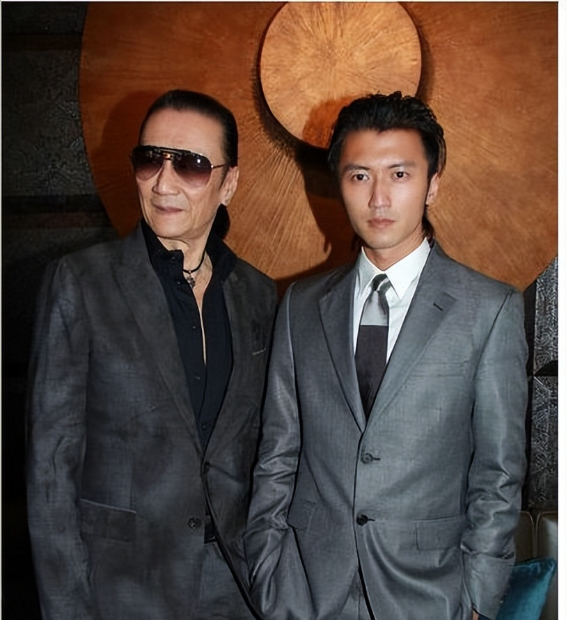 但是这次谢贤的遗产分配根据传言称,将百分之九十的资产留给谢霆锋