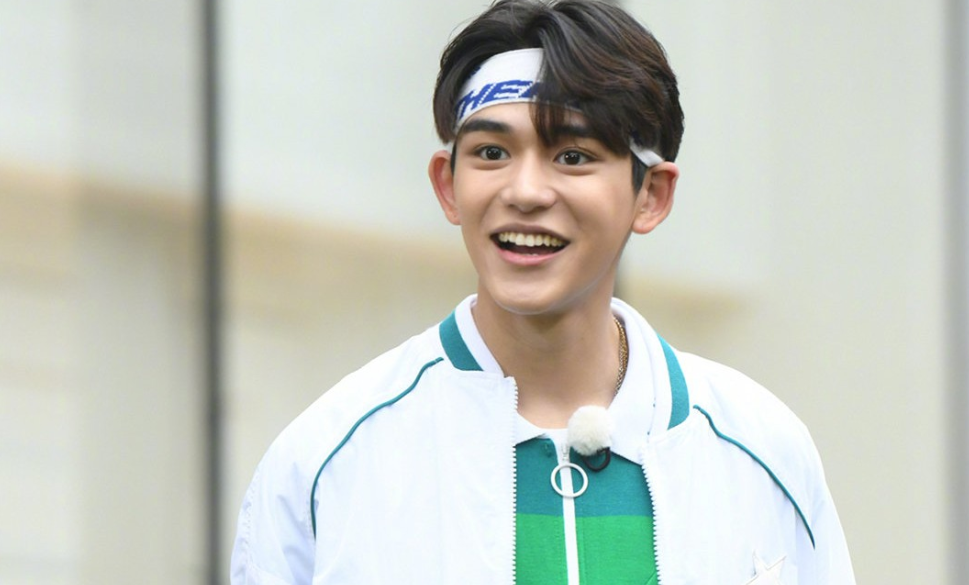 软饭硬吃不是只有"曹达华",还有当红小鲜肉跑男"黄旭熙"