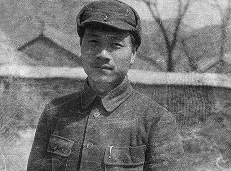 他是原上海副市长,曾负责调查潘汉年案,特殊时期却被关押7年