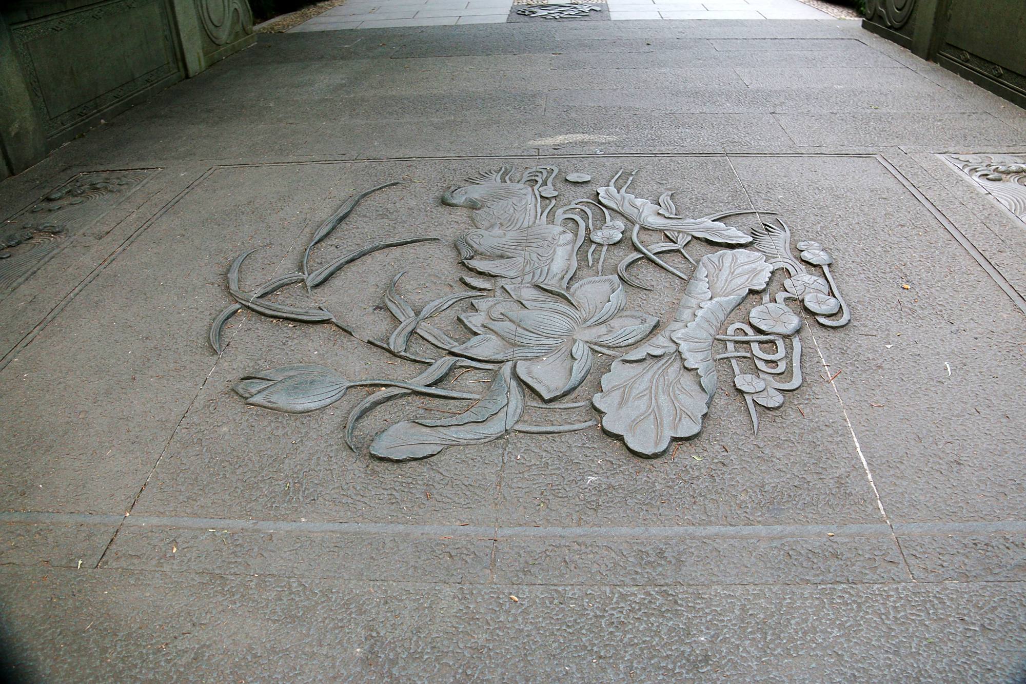 为什么中式庭院地面都喜欢用地雕