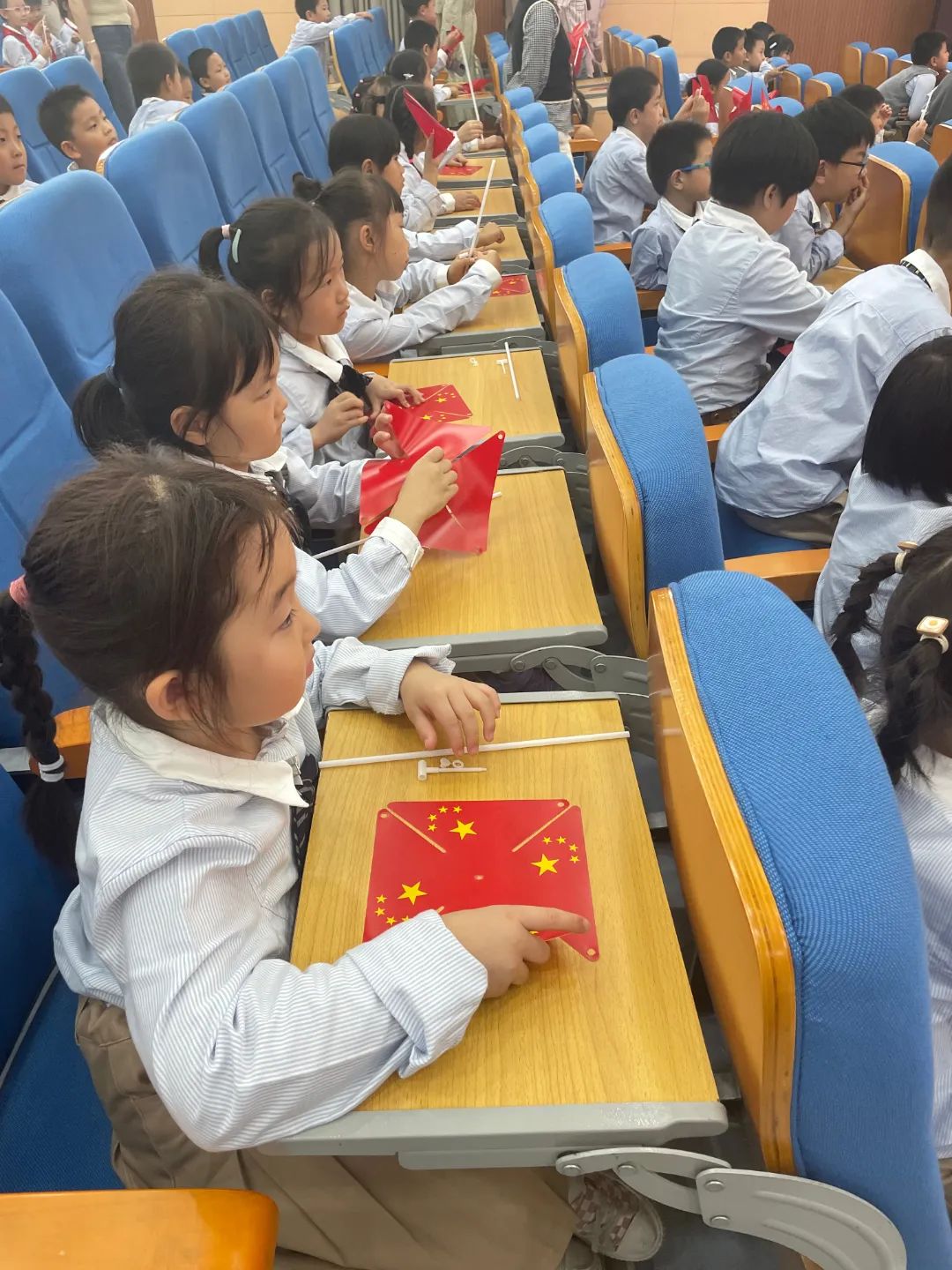 南京市华山路小学:童心沐雨露,这所学校用欢歌笑语歌颂祖国