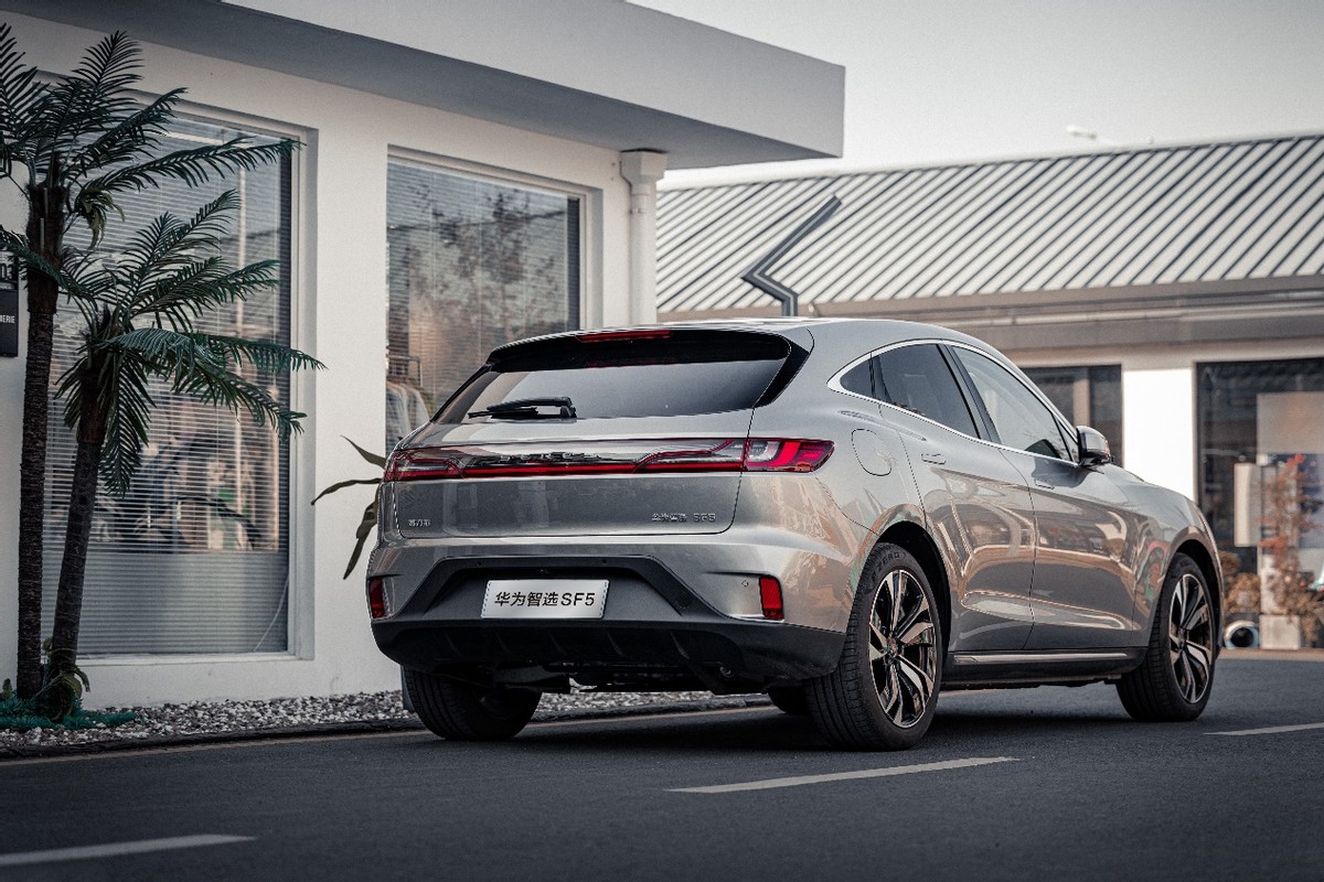 内外兼修的增程式suv 赛力斯华为智选sf5媒体探店试驾活动回顾