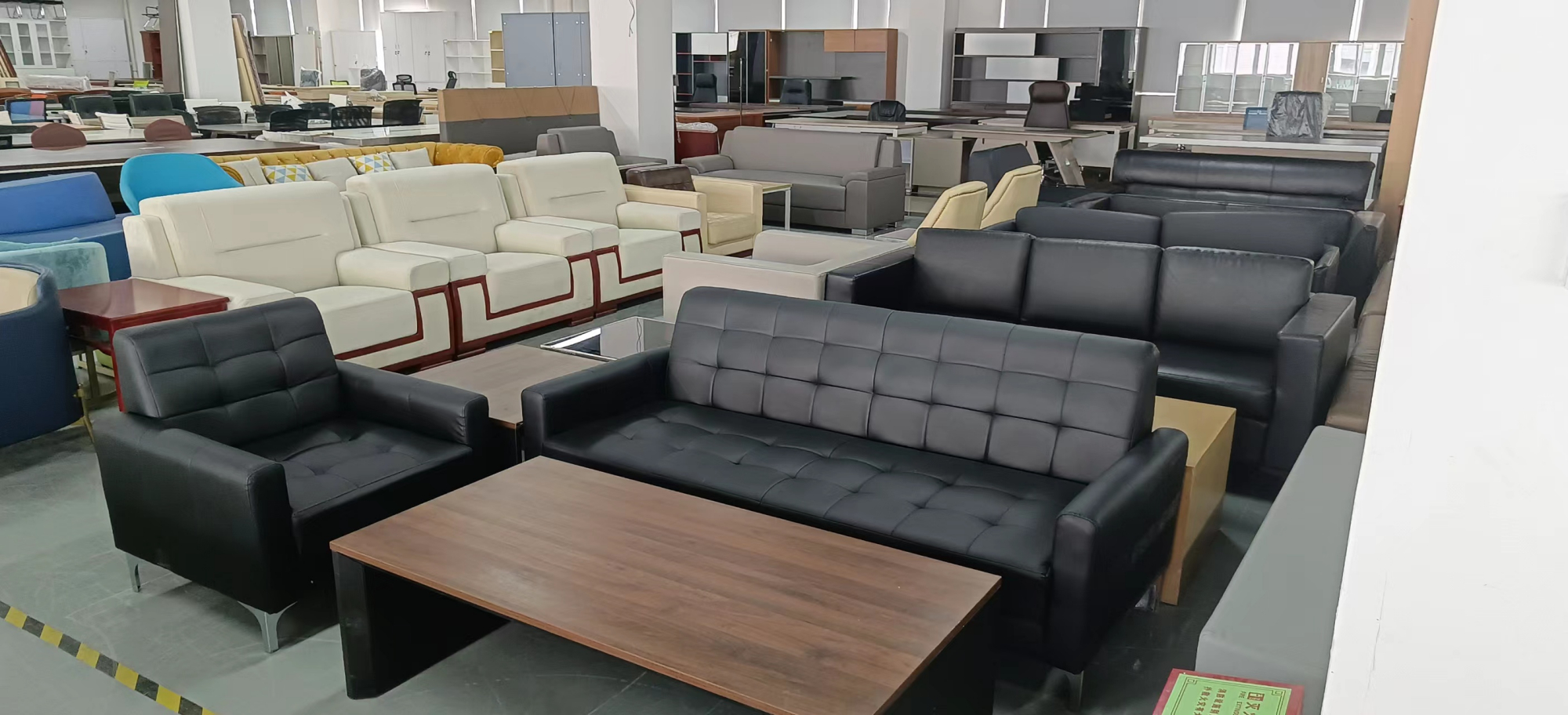 深圳哪里有低价二手办公家具出售?