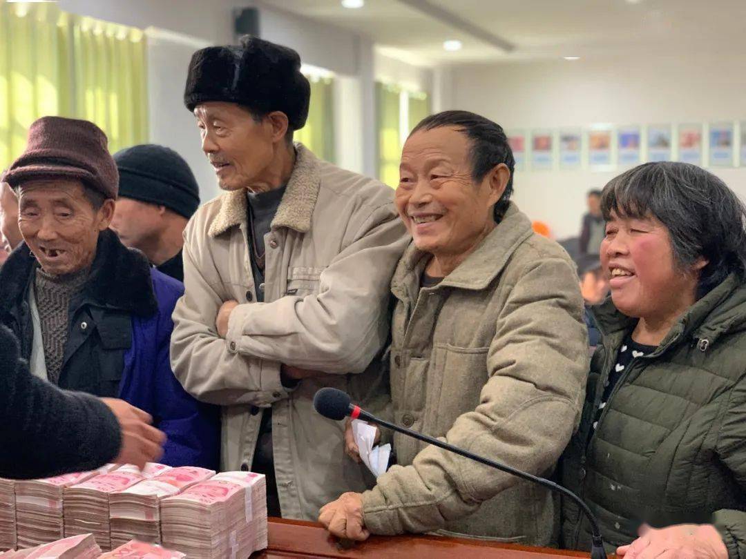 经济形势严峻,为什么财政,企业,老百姓都突然没钱了?