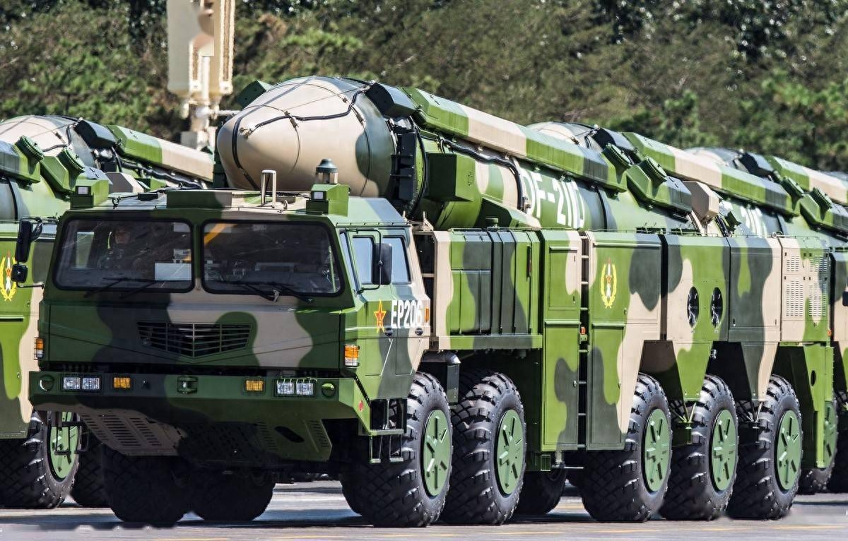 东风导弹号称"航母杀手",能击沉美国航母吗?答案让人感到意外