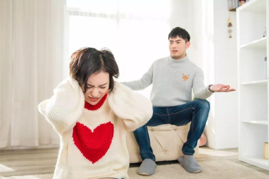 当女人想要和你离婚，会出现下面的几种表现，建议尽早做好准备