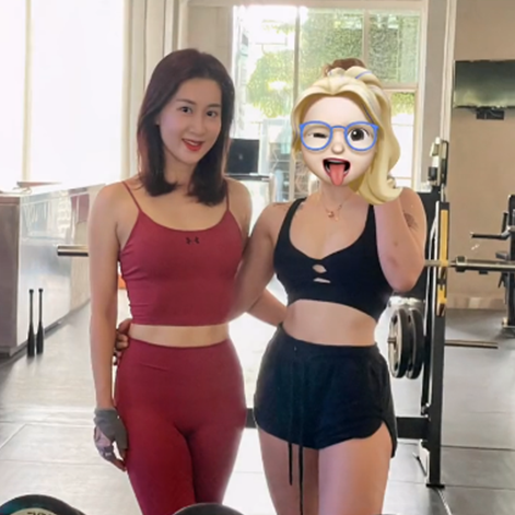 "华女"黄晓华晒出健身照,广东网友:和老作在一起实在太浪费了