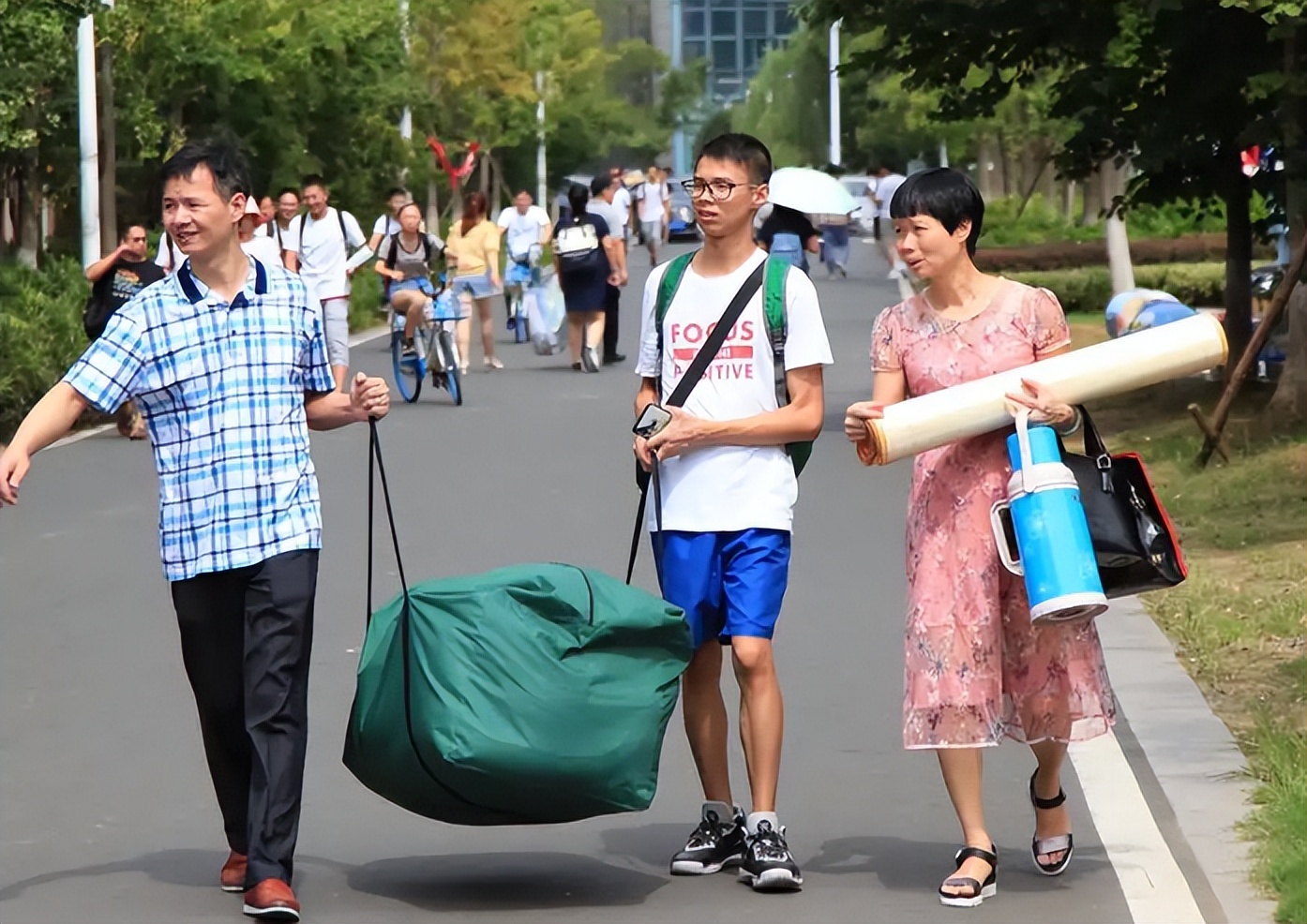 河南考生高考551分,被多所高校拒之門外,學校做法得到網友諒解