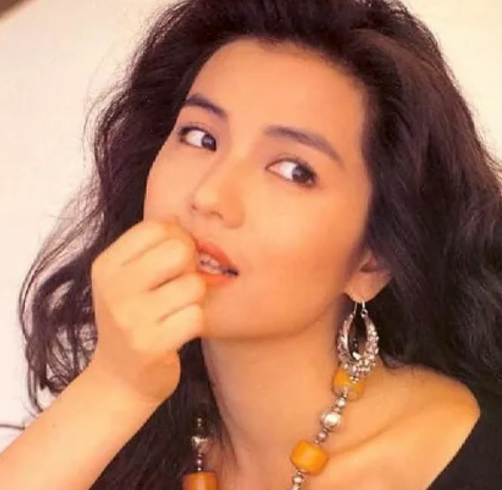 风情千万种最美不过钟楚红,看她如何完美地诠释了完美二字