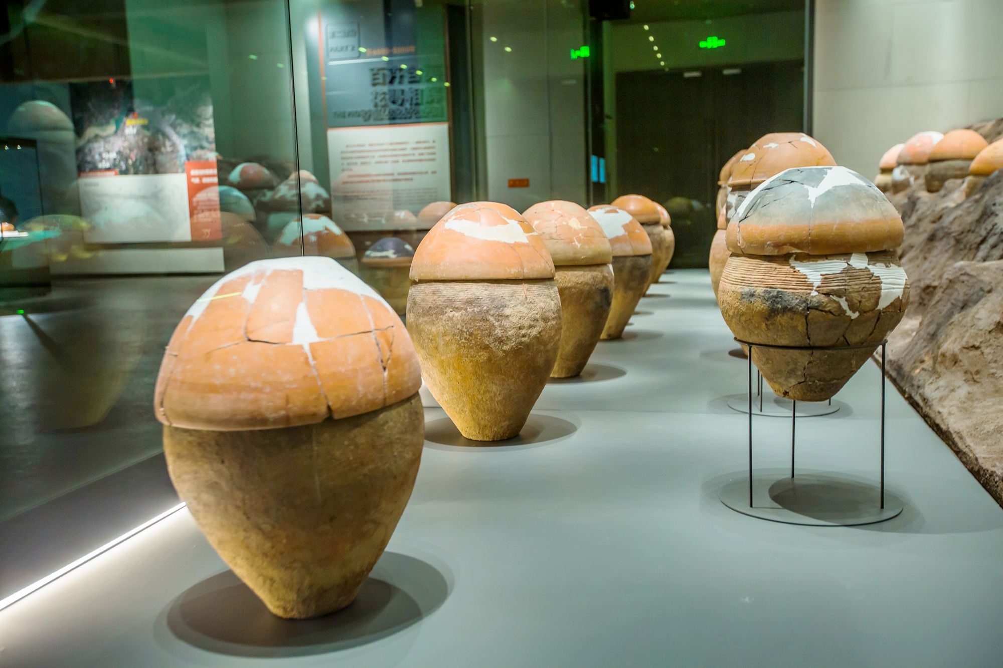 三门峡庙底沟博物馆,藏品众多,可以领略彩陶文化的独特魅力