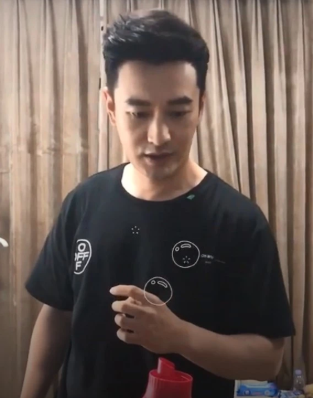 有种"整容"叫黄晓明发福,近照几乎认不出,网友:经历了什么