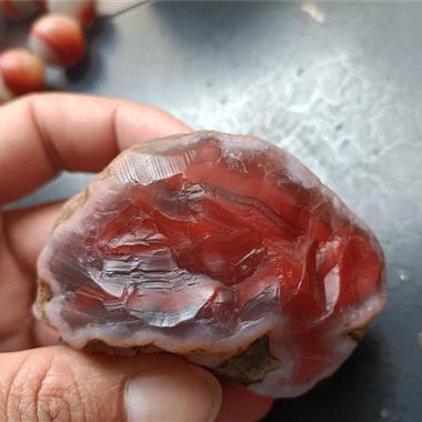 保山南红的裂纹会消失吗,它的裂从何而来